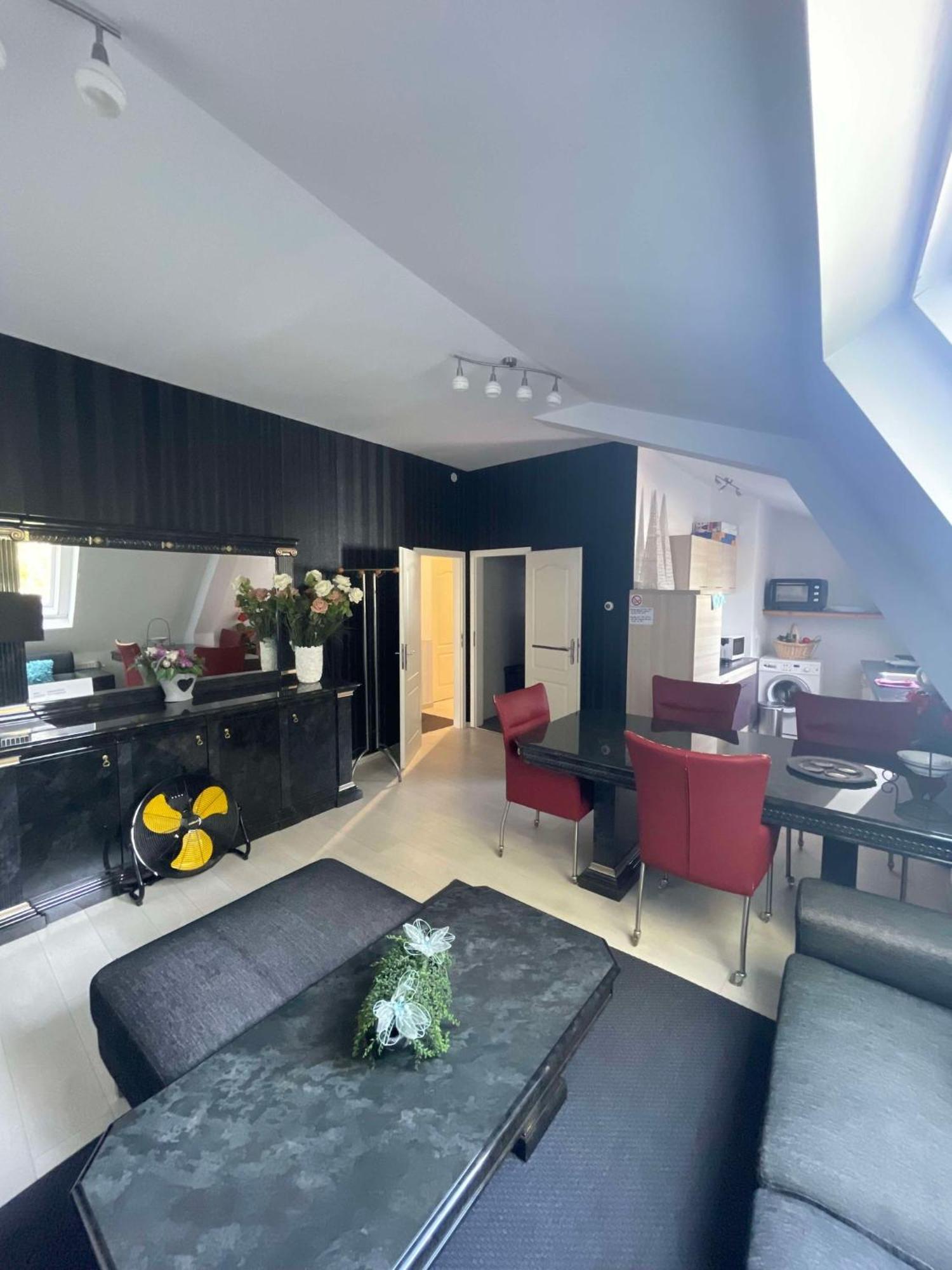 Samos Babbis Bed & Breakfast Heerlen Ngoại thất bức ảnh